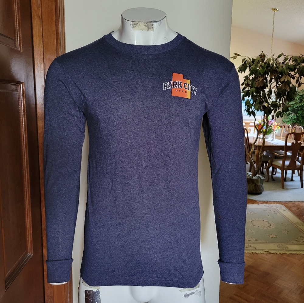 MENS | Graphic Long Sleeve